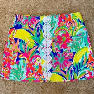 Lilly Pulitzer Casa Banana skort - adorable skort! Don’t miss this deal!